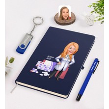BK Gift Kişiye Özel Kadın Eczacı Karikatürlü Lacivert Defter Kalem 32GB USB Bellek Hediye Seti-3