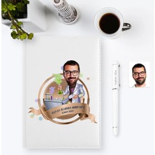 BK Gift Kişiye Özel Yılın En Iyi Bay Kimya Mühendisi Karikatürlü 2023 Ajanda Kalem Seti - 1