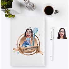 BK Gift Kişiye Özel Yılın En Iyi Bayan Diş Hekimi Karikatürlü 2023 Ajanda Kalem Seti - 2
