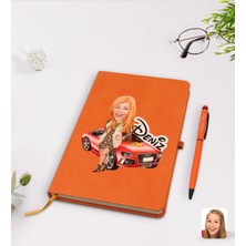 BK Gift Kişiye Özel Kadın Patron Karikatürlü Turuncu Termo Deri Defter Kalem Seti Model 2