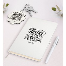 BK Gift Kişiye Özel Yılın Öğretmeni Beyaz Defter Kalem ve Anahtarlık Hediye Seti
