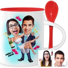 BK Gift Kişiye Özel Evleniyoruz Karikatür Kırmızı Kaşıklı Kupa Bardak - 4