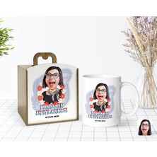 BK Gift Kişiye Özel Ahşap Kutuda Anneler Günü Temalı Dünyanın En Iyi Annesi Karikatürlü Beyaz Kupa Bardak