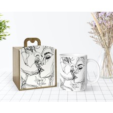 BK Gift Kişiye Özel Ahşap Kutuda Öpücük Tasarımlı Beyaz Kupa Bardak-1
