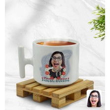 BK Gift Kişiye Özel Dünya Güzeli Karikatürlü T Kulplu Beyaz Middle Kupa Bardak-1