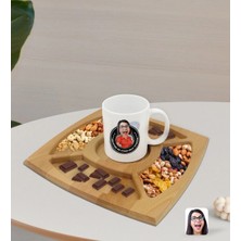 BK Gift Kişiye Özel Kadın Nihayetinde Karikatürlü Beyaz Kupa ve Doğal Masif Ahşap 4 Bölmeli Sunum Tabağı Çerezlik Hediye Seti-3
