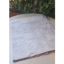 Nera Bej Silikonlu Kaymaz Tabanlı Koltuk Örtüsü Polyester Kumaş ile Dört Mevsim Kullanıma Uygun