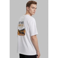 Black Nova Oversize Baskılı Unisex Tişört Late Nights Good Taste Beyaz