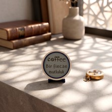 Miawiki Fincan Simgeli ve "coffee - Bir Fincan Mutluluk" Ibareli Dekoratif Süs Kahve Tutkunları Için Özel Hatıra 10X10 cm