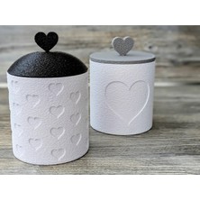 3D Baskı 2li Kalp Desenli Kapaklı Kavanoz Seti Kalp Tepelikli Dekoratif Saklama Kabı 8x8,5 cm