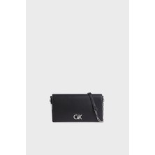 Calvin Klein Calvın Kleın Kadın Marka Logolu Günlük Kullanıma Uygun Siyah Omuz Çantası LV04F3903G Ub1