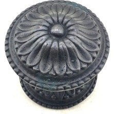 Drop Tedarik Antika Tarz Dekoratif Pirinç Papatya Kapı Babası - 73MM, Oksit