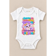 Babylimon Annem Mi Daha Güzel Teyzem Mi? Cevap Veriyorum Teyzem! Beyaz Kısa Kollu Çıtçıtlı Bebek Zıbını