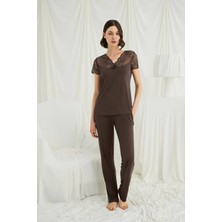 Senoramoda Kısa Kollu ve Dantelli V Yaka Pijama Takımı