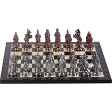 Die Grup Büyük Boy Metal Osmanlı Bizans Satranç Takımı Antik ve Ceviz Desenli Mdf Ahşap Satranç Tahtası (37X37 Cm.)