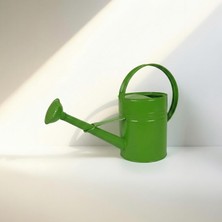 Die Grup Olivia 3,5 Litre Metal Çiçek Bahçe Sulama Kabı – Modern Dekoratif Çok Amaçlı Sulak (Yeşil)