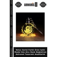 Armoris Delux Serisi Farklı Ürün Işıklı Model Göz Alıcı Renk Değiştiren Astronot Tasarımlı Anahtarlık