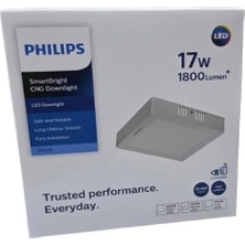 Üstüner Philips Kare Tavan LED Lamba 17W 4000K Beyaz (Beyaz ile Sarı Arası IŞIK)2200 Lümen 22CM Plastik Gövde