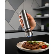 Astraltech Işıklı Pilli Baharat Değirmeni Taze Öğütme