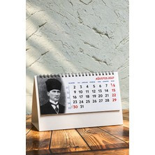 Mapi 2027 Atatürk Masa Takvimi - 15 Yapraklı Piramit Takvim (14X20 Cm)