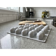Nova Silicon 15 Gözlü Mini Yer Fıstığı Şekilli Yanmaz Yapışmaz Silikon Çikolata Kek ve Pralin Kalıbı