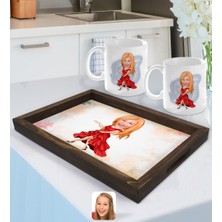 BK Gift Kişiye Özel Kadın Manken Karikatürlü Doğal Ahşap Tepsi ve 2’li Kupa Bardak Seti-1
