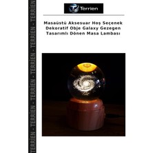 Terrien Masaüstü Aksesuar Hoş Seçenek Dekoratif Obje Galaxy Gezegen Tasarımlı Dönen Masa Lambası