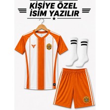 Taha spor Kişiye Özel Isim  Yazılır Çocuk Halı Saha Futbol Forması Seti Turuncu-Beyaz Forma+Şort+Çorap