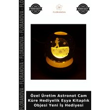 Floranova Özel Üretim Astronot Cam Küre Hediyelik Eşya Kitaplık Objesi Yeni Iş Hediyesi