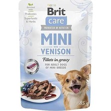 Hilera Brit Care Sos Içinde Geyik Etli Küçük Irk Yetişkin Köpekler Için Fileto Parçaları 85GR