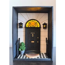 White Rabbit Art Works Sherlock Holmes 221B Baker Street Lambası – El Yapımı Minyatür Kapı Masa Lambası