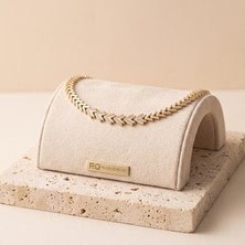 Rui Qi Jewelry Vıp Seri 316L Çelik Gold Renk Yarı Taş Işlemeli Chevron Model Geometrik Bileklik 18,5 cm