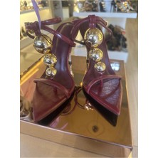 Purple Shoes Gold Trok Detaylı Topuklu Bantlı Ayakkabı