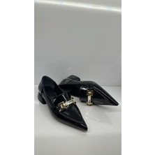 Purple Shoes Kadın Siyah Taş Tokalı Sivri Burunlu Kalın Topuklu Babet