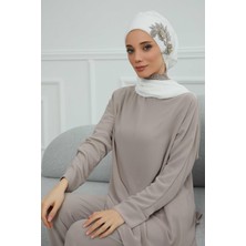 Mestore Yandan Taş Çiçek Aksesuarlı Şifon Hazır TÜRBAN,HT-104,HT-104 Kırık Beyaz
