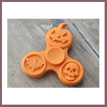 Bezos 3D Baskı Balkabağı Yarasa ve Kurukafa Figürlü Fidget Spinner Turuncu Bzss