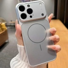 Iphone 16 Pro ile Uyumlu 17 Pro Görünüm Magsafe Destekli Metal Görünüm Kılıf Hx-22