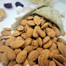 Yerli Badem (500 Gr)