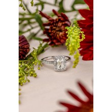 Crystal Diamond Zirconia Kadın Baget Yüzük
