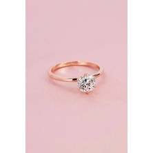 Crystal Diamond Zirconia Işıklı Kutuda 0.75 Karat Tektaş Yüzük