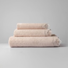 Gül Güler Dantelli Banyo Havlusu Açelya