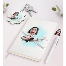 BK Gift Kişiye Özel Kadın Kaptan Pilot Karikatürlü Beyaz Defter Kalem ve Anahtarlık Hediye Seti