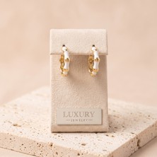 Luxury Jewelry Vıp Seri 316L Çelik Gold Renk Beyaz Mineli Bambu Desenli Halka Küpe 2 cm