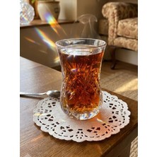 Rafta 100 Adet Dantel Görünümlü Bardak Altlığı, Sunum Kağıdı