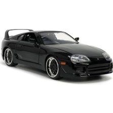 Rafta Toyota Supra Modeli ile Hız Dolu Yarış Keyfi