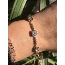 LinAlya Jewelry Asimetrik ve Taş Detaylı Kalp Model Bileklik