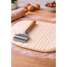 Ayem Home Ahşap Saplı Hamur Dilimleyici - Kahverengi - 23 cm
