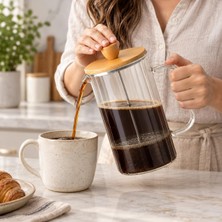 Die Grup Tr Bambu Kapaklı French Press, 1000 ml Borosilikat Cam Filtre Kahve ve Bitki Çayı Demliği, Cam Kulplu, Manuel Pres Filtreli