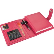 Die Grup Tr 2027 Yılı Premium Tasarım Hediyelik Organizer Ajanda Kılıflı Tarihli Çizgili 168 Yaprak 17X24 Ajandalı Dilli Mıknatıs Kapaklı Vegan Deri 20X26 Cm. Fuşya