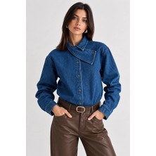 Mevese Kadın Asimetrik Yaka Çapraz Düğmeli Oversize Denim Ceket Gömlek - Koyu Mavi